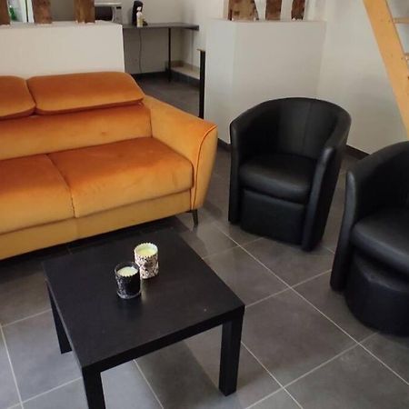 Appartement Hyper Centre Mayenne Esterno foto