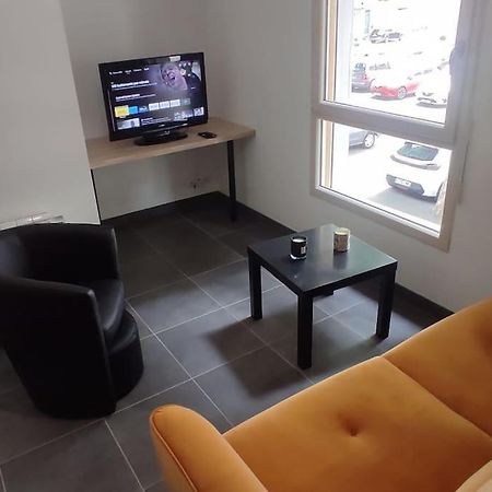 Appartement Hyper Centre Mayenne Esterno foto