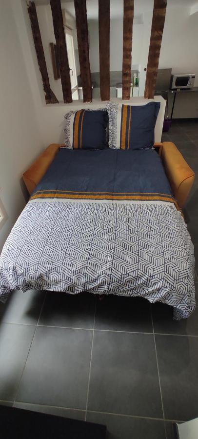 Appartement Hyper Centre Mayenne Esterno foto