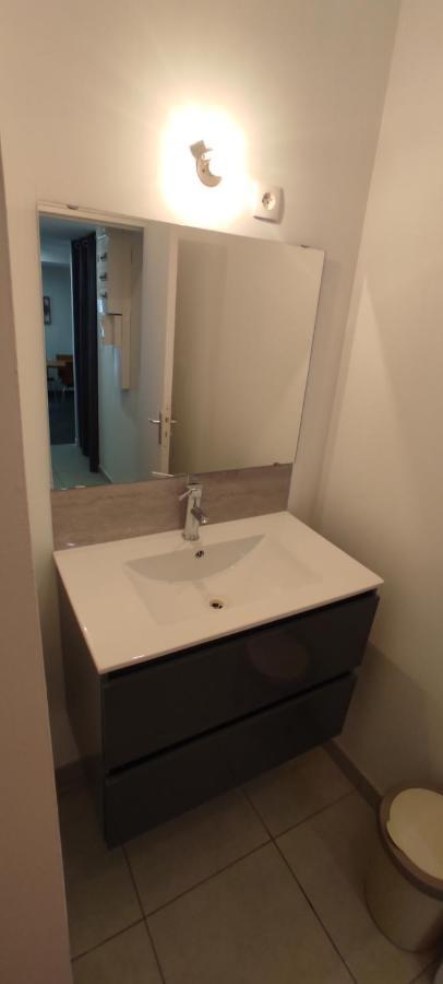 Appartement Hyper Centre Mayenne Esterno foto